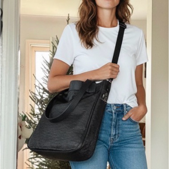 lululemon athletica Handbags - Lululemon Now and Always Tote *15L black pattern